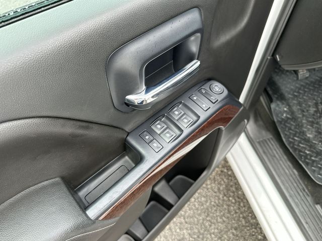 Used 2014 White GMC SLE image 14