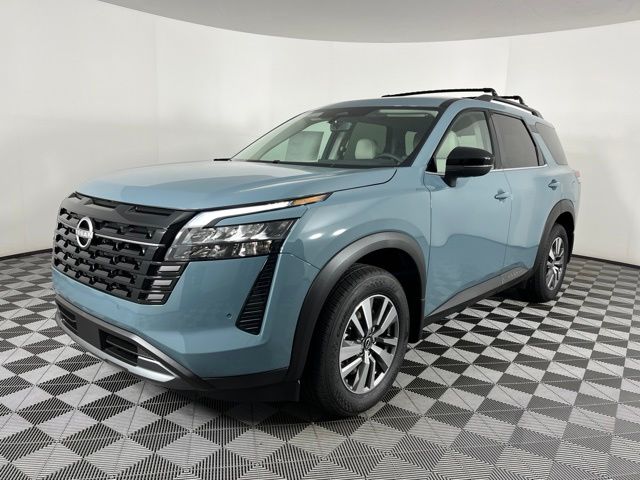 New 2026 Green Nissan SL image 4