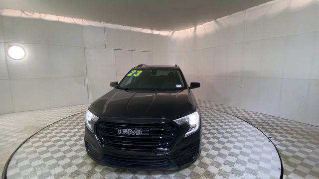 View vehicle photo 6