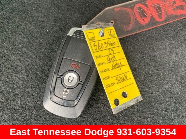 2023 Ford Edge SEL photo