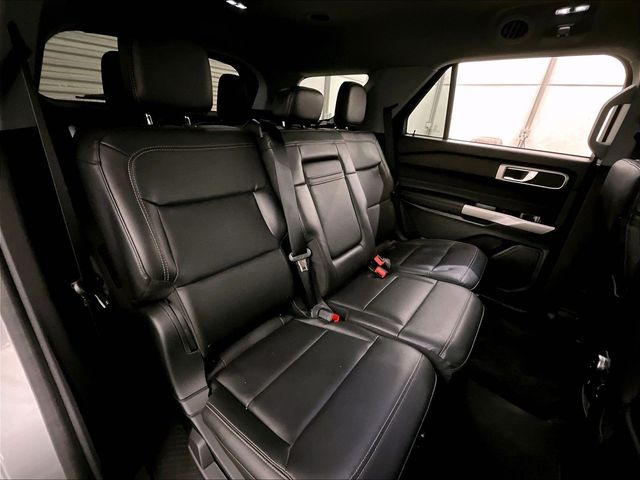 2023 Ford Explorer XLT Silver at Grove City Ford