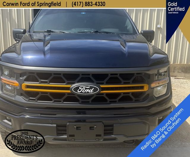 View vehicle photo 6