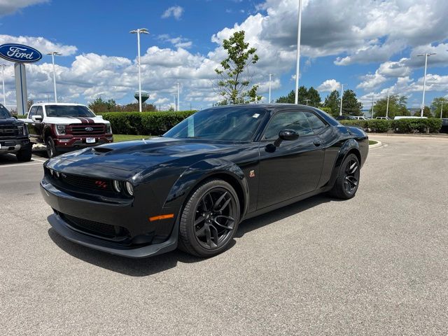 Pitch Black Clearcoat 2023 Dodge Challenger Coupe Rear-Wheel Drive 8-Speed Automatic