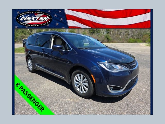 Jazz Blue Pearlcoat 2017 Chrysler Pacifica Touring L FWD Minivan Front-Wheel Drive 9-Speed Automatic
