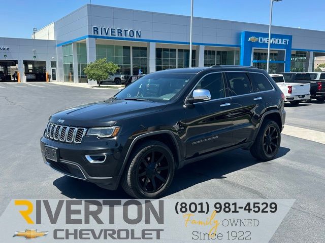 Diamond Black Crystal Pearlcoat 2018 Jeep Grand Cherokee SUV / Crossover Four-Wheel Drive 8-Speed Automatic