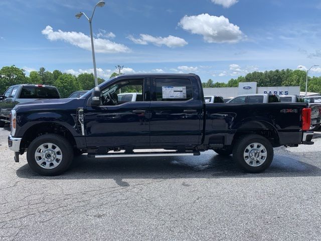 2024 Ford F-250SD XLT 2