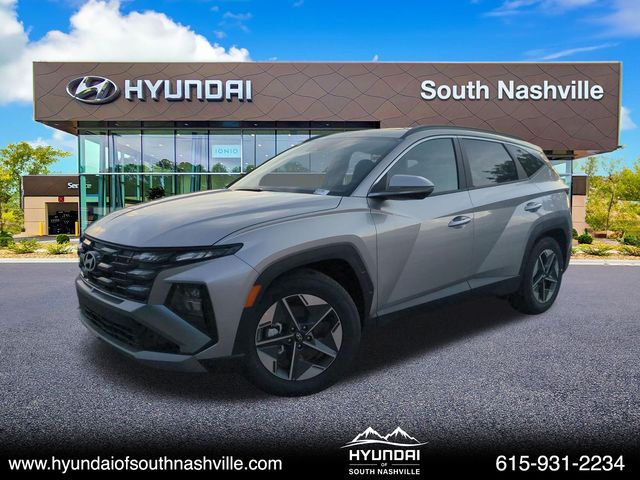 Shimmering Silver 2026 Hyundai Tucson SEL Premium FWD SUV / Crossover Front-Wheel Drive 8-Speed Automatic