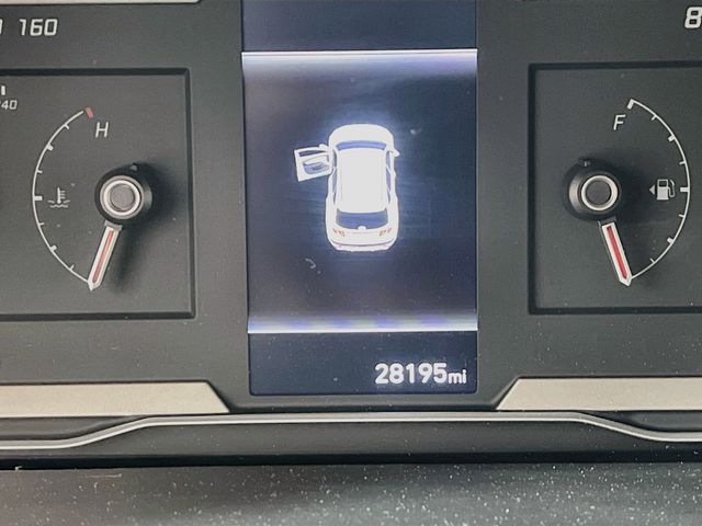 Used 2024 White Hyundai SEL image 10