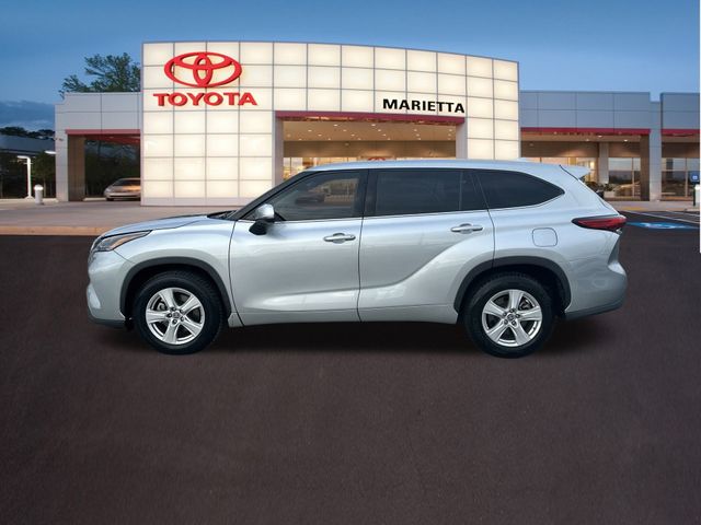 2021 Toyota Highlander L 2