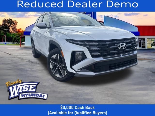 White Pearl 2026 Hyundai Tucson SEL AWD SUV / Crossover All-Wheel Drive 8-Speed Automatic