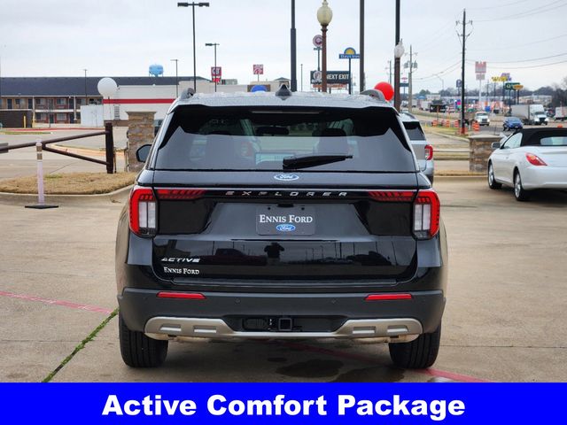 2025 Ford Explorer Active photo