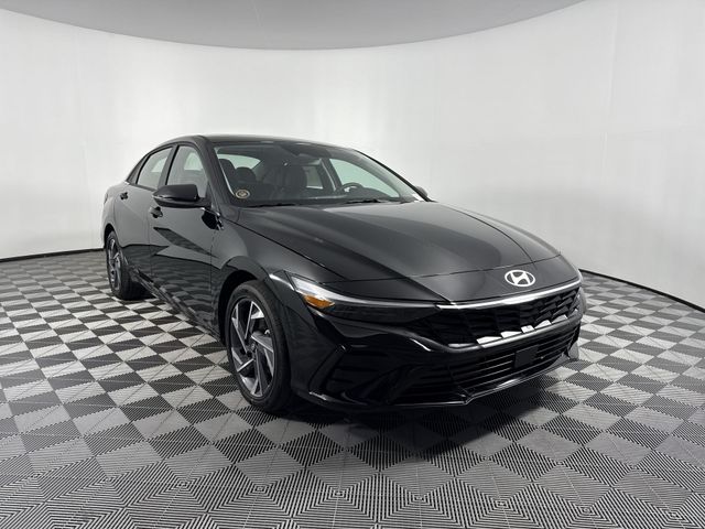 New 2025 Hyundai Elantra Hybrid For Sale in Indianapolis, IN