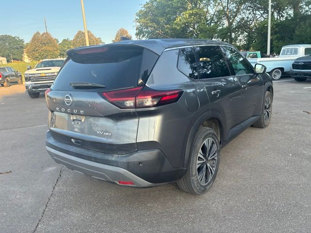 Used 2021 Gray Nissan SV image 9