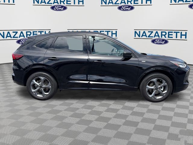 used 2023 Ford Escape car, priced at $24,999