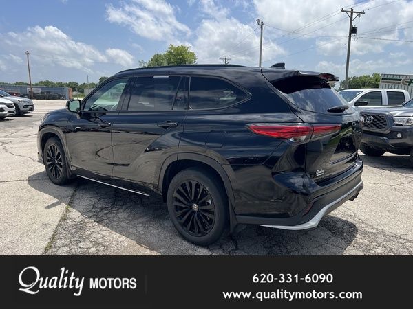 Midnight Black Metallic 2023 Toyota Highlander SUV / Crossover All-Wheel Drive 8-Speed Automatic