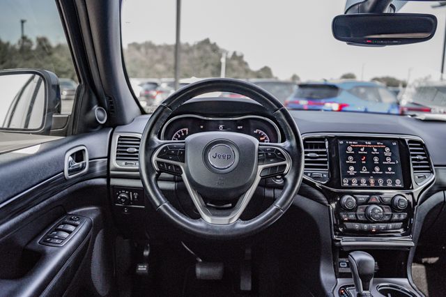 2020 Jeep Grand Cherokee Altitude 24