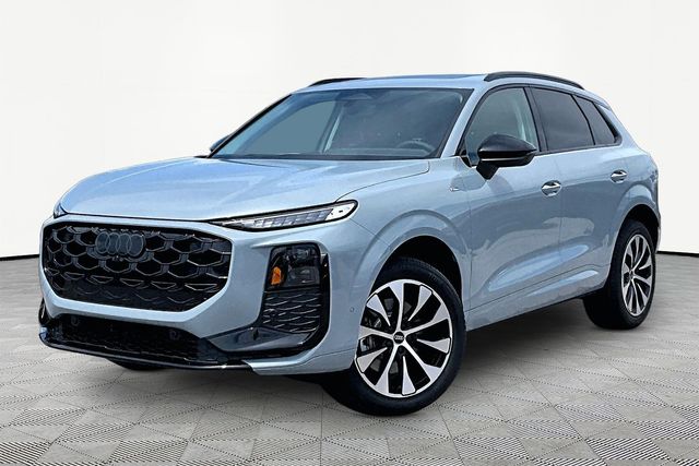 Arrow Gray Pearl Effect 2026 Audi Q3 SUV / Crossover All-Wheel Drive 7-Speed Automatic