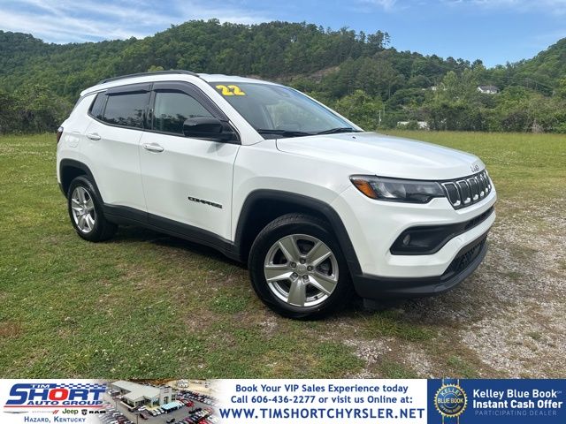 Bright White Clearcoat 2022 Jeep Compass Latitude 4WD SUV / Crossover Four-Wheel Drive 9-Speed Automatic