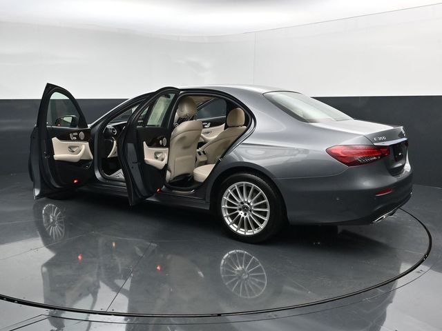Used 2023  Mercedes-Benz E 350 image 33