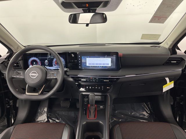 2025 Super Black Nissan Kicks SR FWD SUV