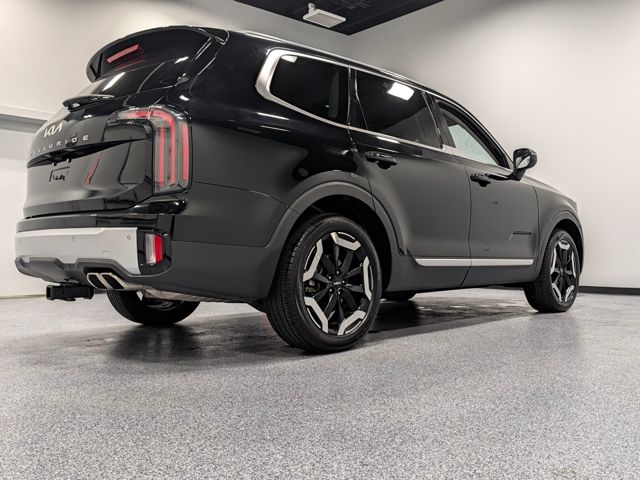 Used 2024 Black Kia EX image 8