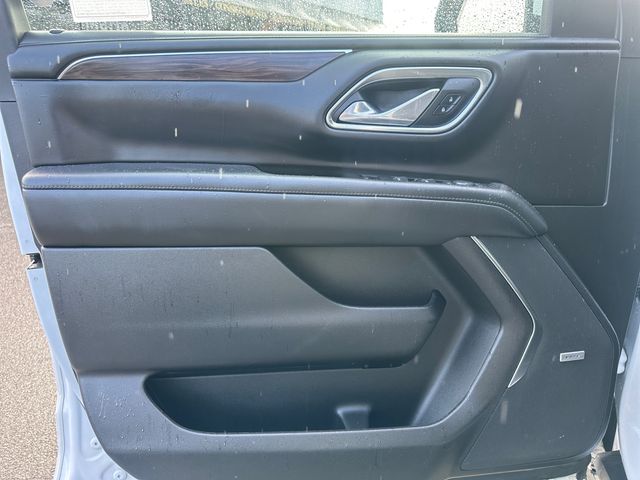 Used 2023 White Chevrolet LT image 16