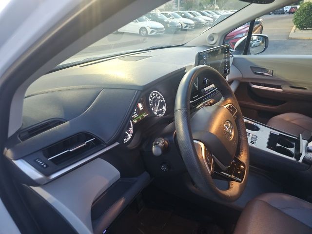 Used 2023 Toyota Sienna Van