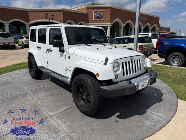 Bright White Clearcoat 2014 Jeep Wrangler Unlimited Sahara 4WD SUV / Crossover Four-Wheel Drive 5-Speed Automatic