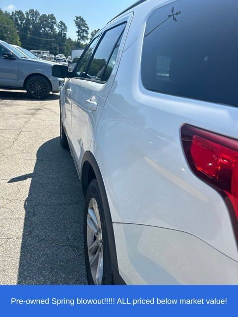 Used 2017 White Ford XLT image 14