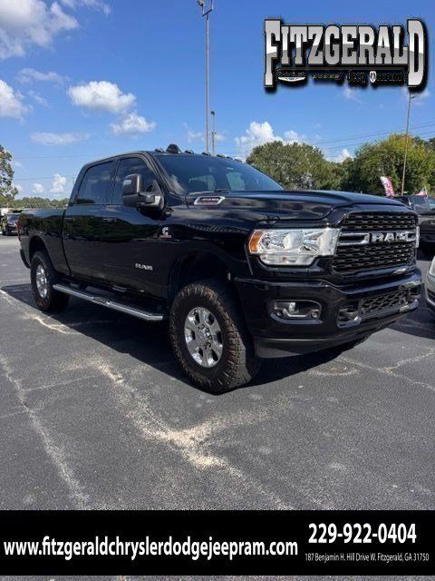 Diamond Black Crystal Pearlcoat 2024 RAM 3500 Pickup Truck Four-Wheel Drive 6-Speed Automatic