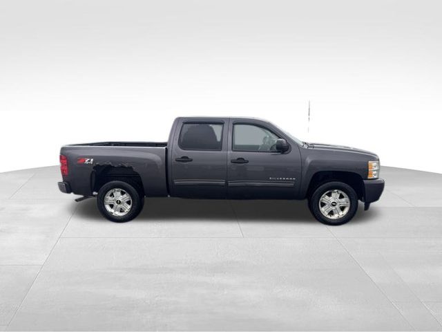 2011 Chevrolet Silverado 1500 LT 2