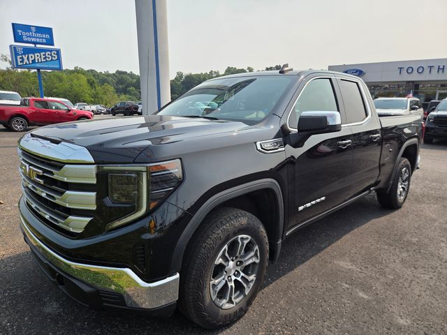 Onyx Black 2023 GMC Sierra 1500 Pickup Truck Four-Wheel Drive Automatic