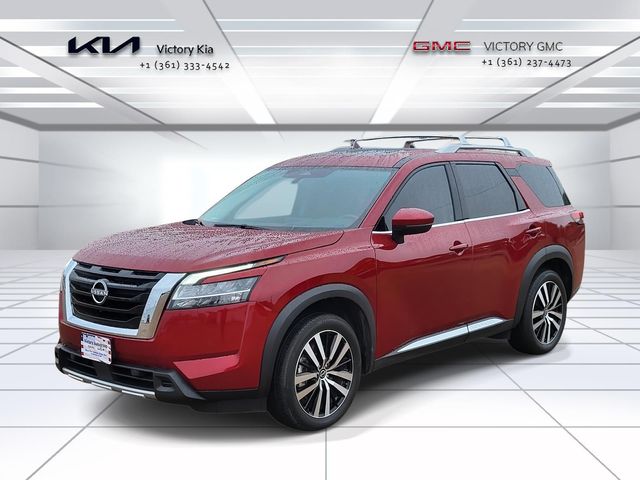 2023 Nissan Pathfinder Platinum's photo