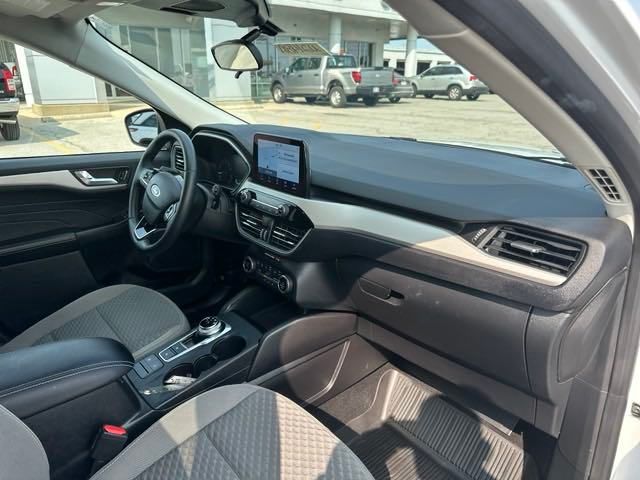 2021 Ford Escape SE 12