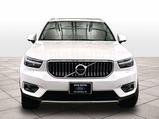 2021 Volvo XC40 T5 Inscription White at Sutliff Volkswagen