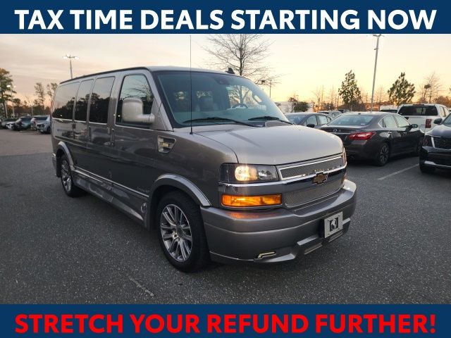 2020 Chevrolet Express Cargo Work Van's photo