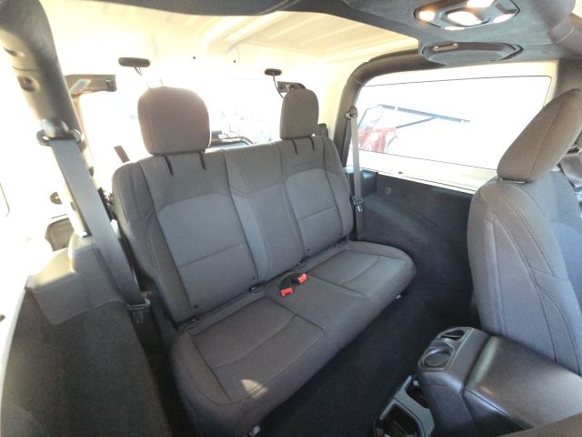 2022 Jeep Wrangler Willys:B02557