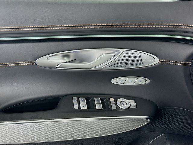 Thumbnail: 2026 Genesis GV70 - 20