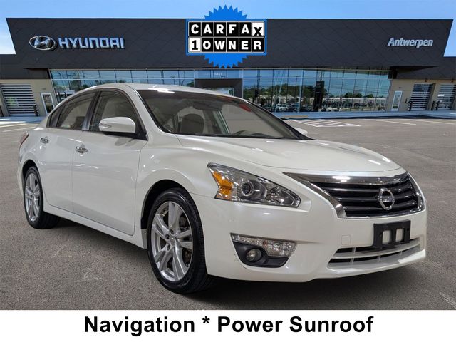 Pearl White 2013 Nissan Altima 3.5 SV Sedan Front-Wheel Drive Continuously Variable Transmission