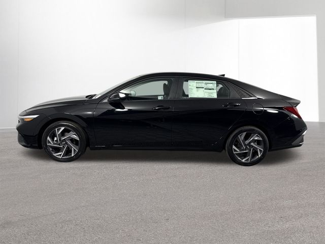 New 2025 Hyundai Elantra Hybrid For Sale in Indianapolis, IN