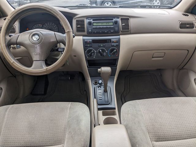 2005 Toyota Corolla CE photo