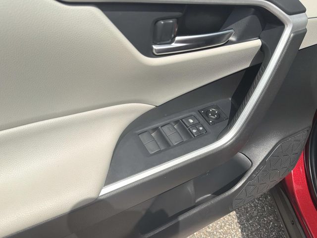 Used 2021 Toyota RAV4 SUV