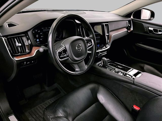 2021 Volvo S60 Recharge Plug-In Hybrid T8 R-Design Expression - 11
