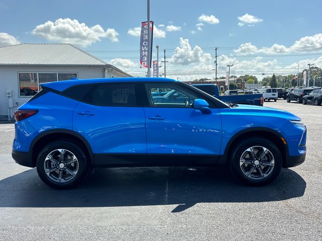 Used 2025 Blue Chevrolet LT image 6