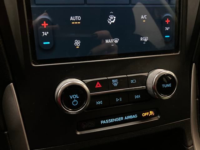 2022 Ford Edge SE
