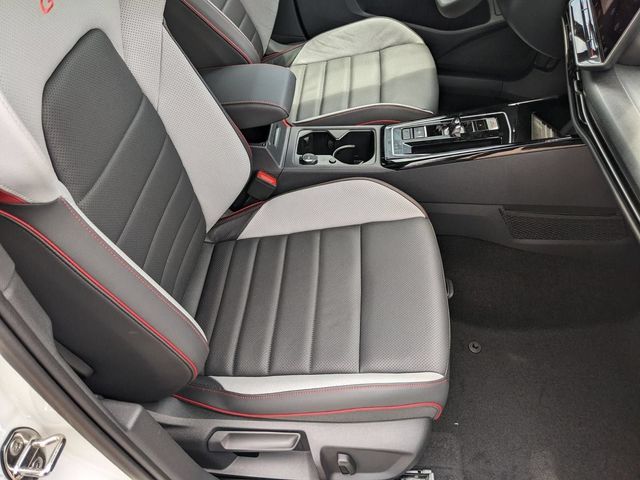 2025 Volkswagen Golf GTI Autobahn - Photo 34