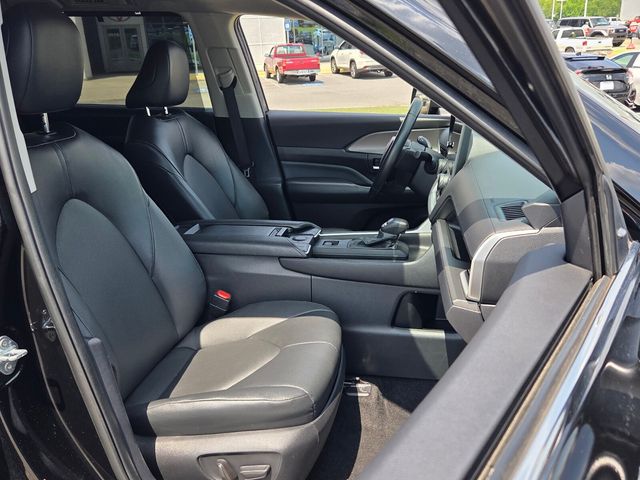 Used 2024 Toyota Grand Highlander SUV