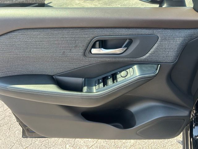 NissanRogue11