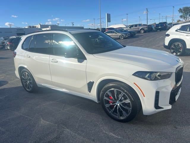 2025 BMW X5 M60i 7