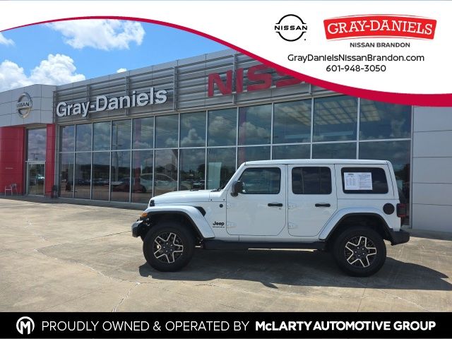 Bright White Clearcoat 2026 Jeep Wrangler SUV / Crossover Four-Wheel Drive 8-Speed Automatic